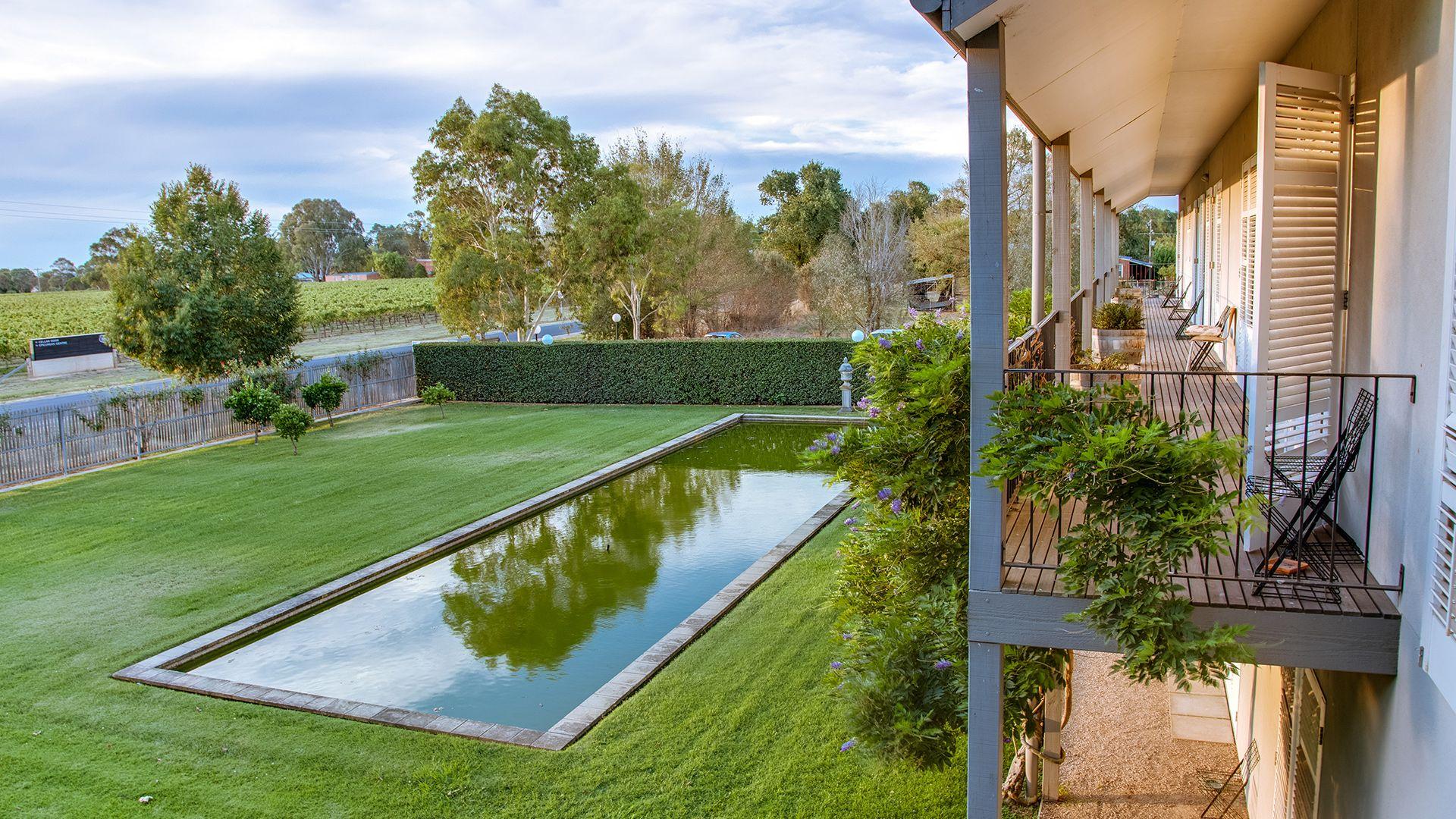 Romantic King Valley WineLovers' Escape with Daily À La Carte