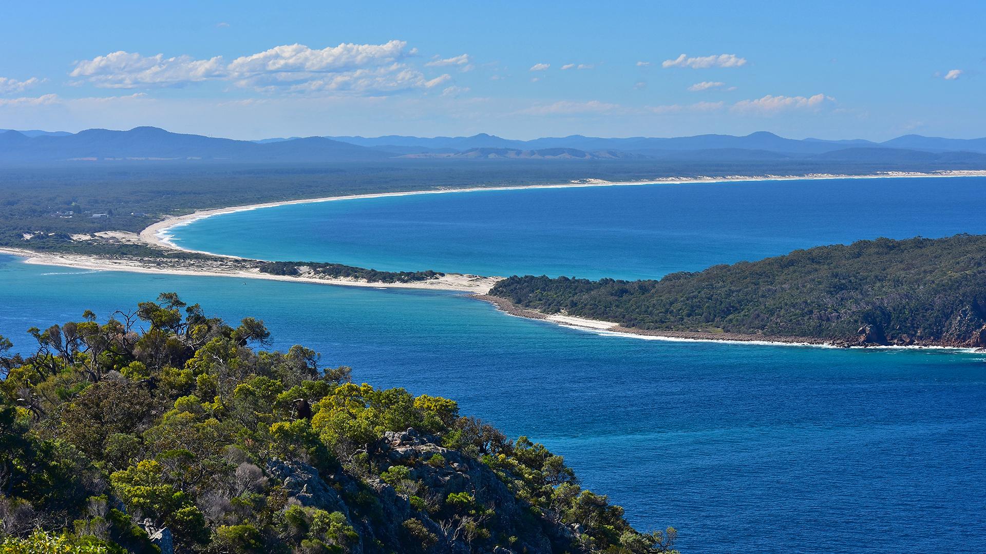 Relaxed Coastal Hawks Nest Escape, NSW, Hawks Nest, New South Wales