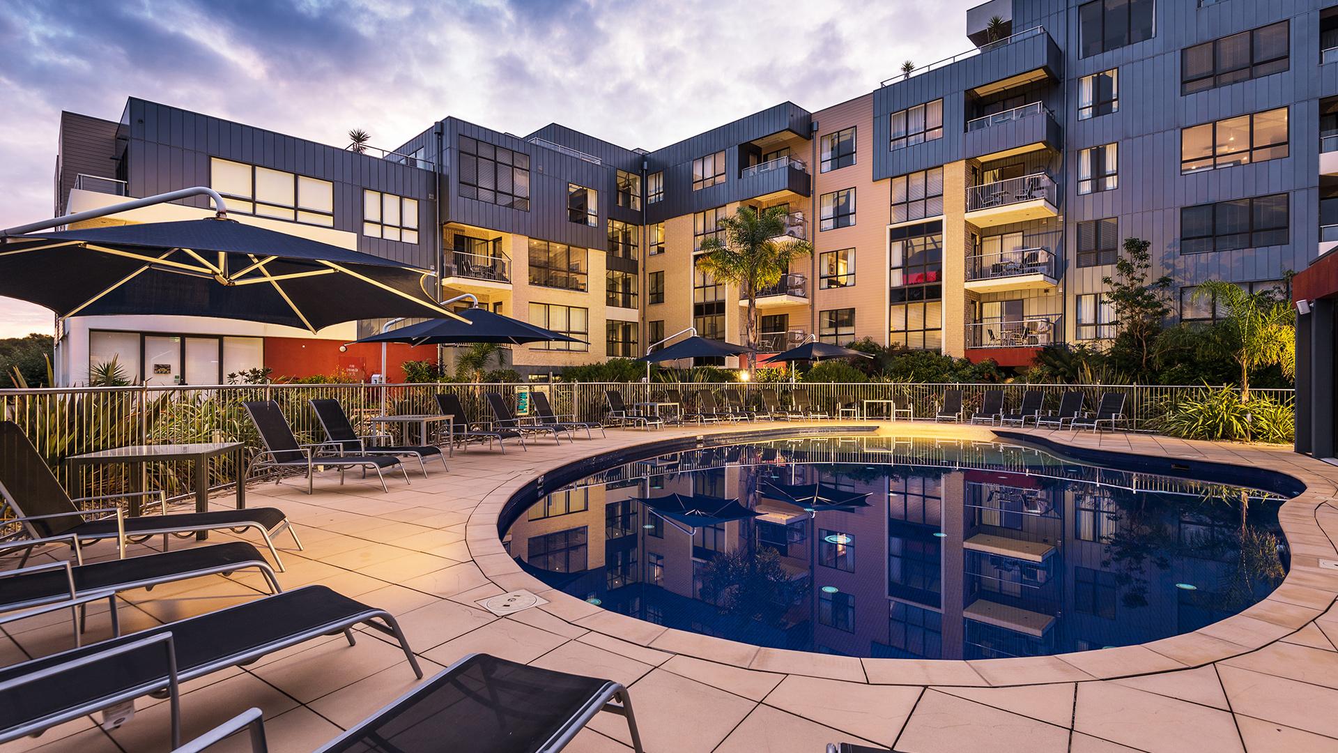 Lakes Entrance Getaway with Daily Breakfast and Spa Credits, Lakes Entrance, Victoria
