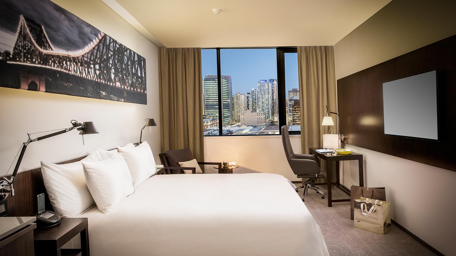 Stylish Stay at Brisbane's First Hyatt Regency with Rooftop Infinity