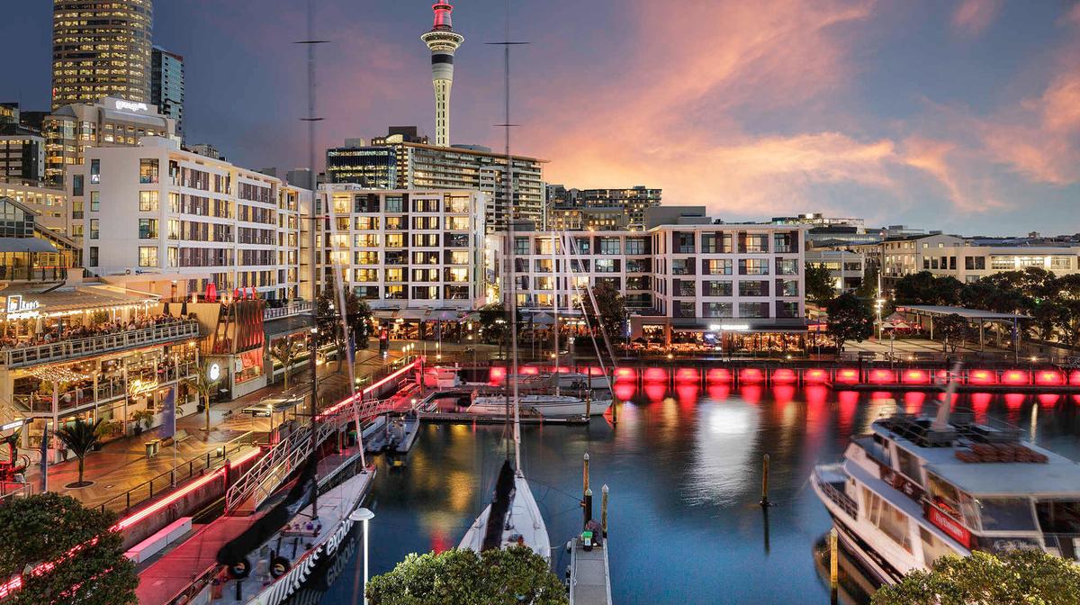 Elegant Auckland Waterfront Luxury with Viaduct Harbour Views