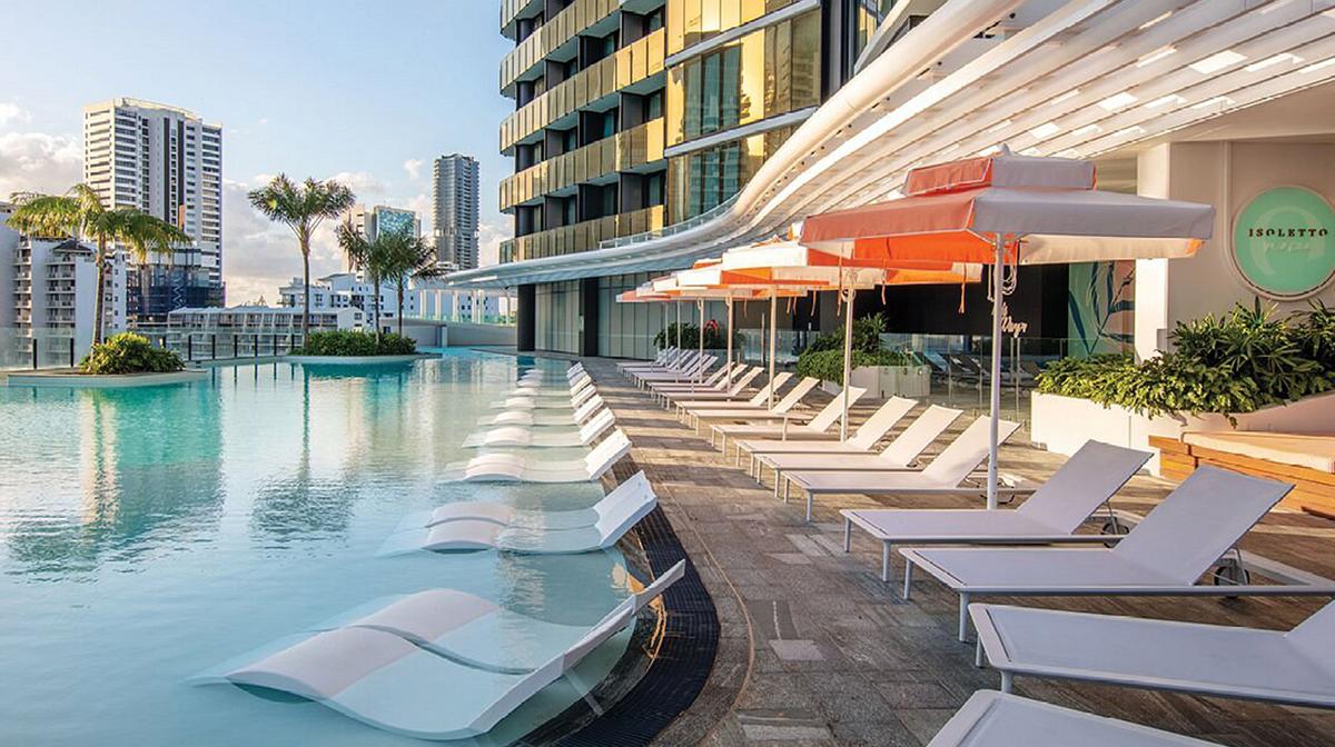 Gold Coast: Broadbeach Resort-Style Apartment Luxury