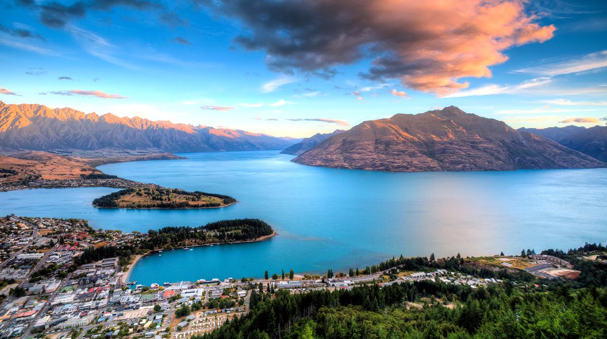 Queenstown: Half-Day Sightseeing Tour with Lake Wakatipu Cruise, Shared Cheeseboard & Wine Tasting