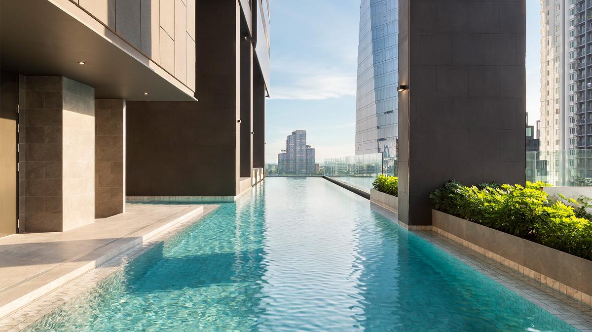 Ultra-Modern Central Bangkok Retreat with Daily Breakfast, Nightly Drinks & THB1,000 Daily Credit