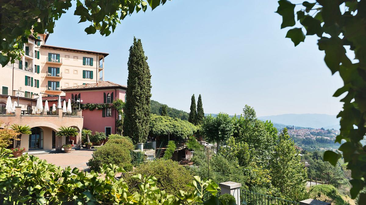 Tuscany Hillside Luxury with Daily Breakfast & Nightly Three-Course Dinner