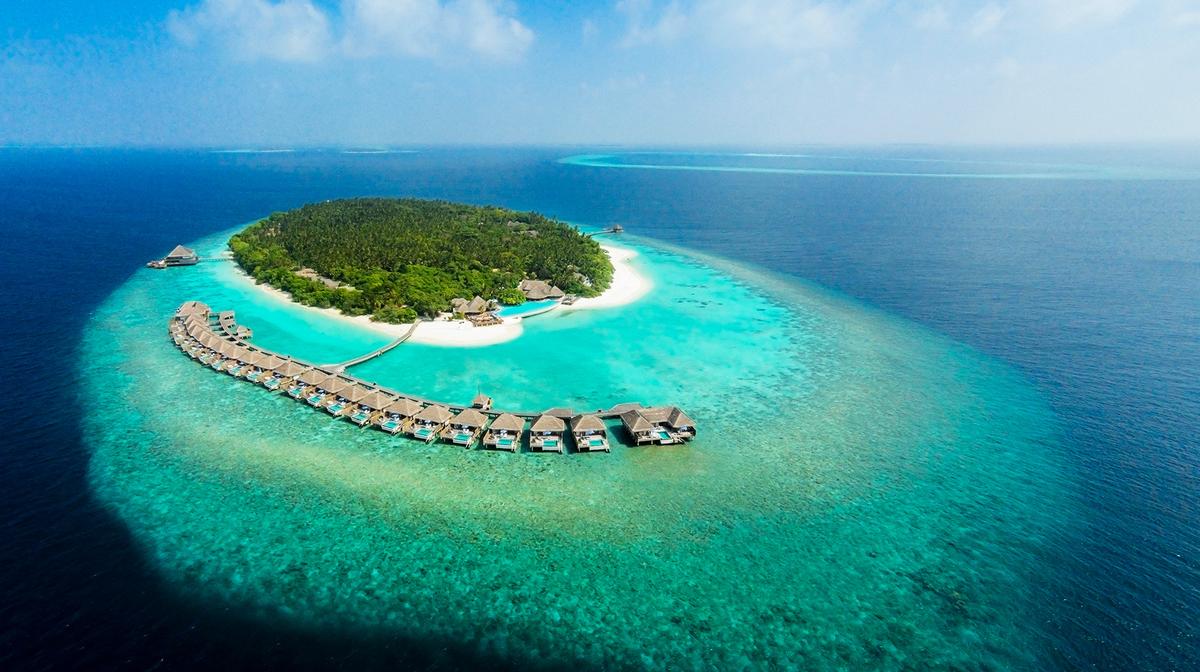 Maldives Private Island Villa Luxury with All-Inclusive Dining, Unlimited Drinks & Roundtrip Domestic Malé Flights