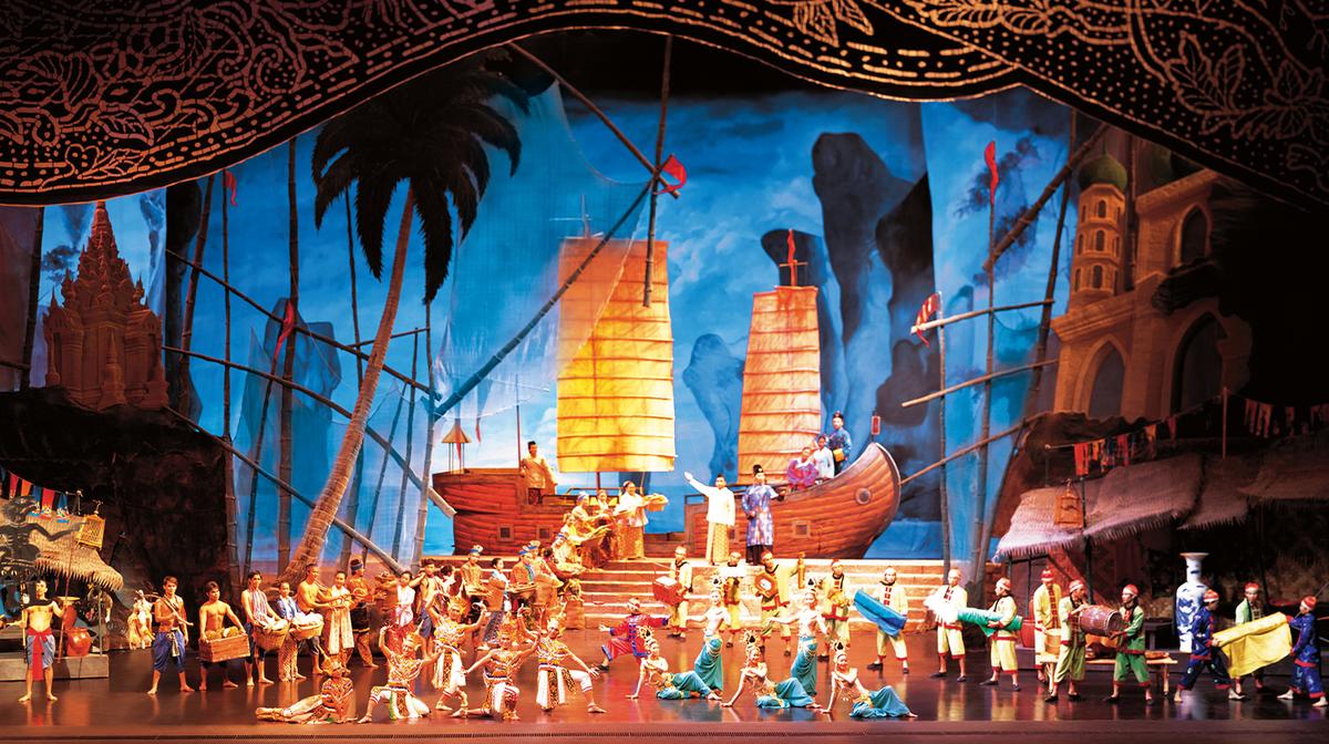 Phuket: Siam Niramit Cultural Show Platinum Seats with Buffet Dinner & Roundtrip Transfers