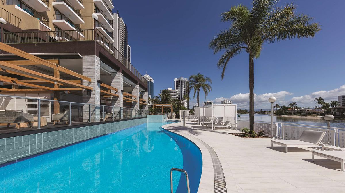 Coastal-Cool Surfers Paradise Escape with Riverview Room Upgrade & Daily Breakfast