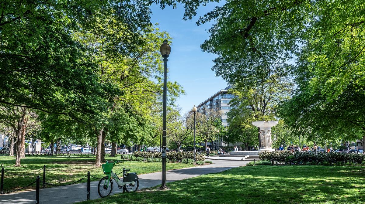 Washington D.C. Elegance in Dupont Circle with Daily Breakfast & US$100 Dining Credit