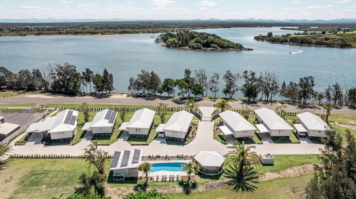 NSW Coastal Chic Waterfront Villas One Hour from Port Macquarie 