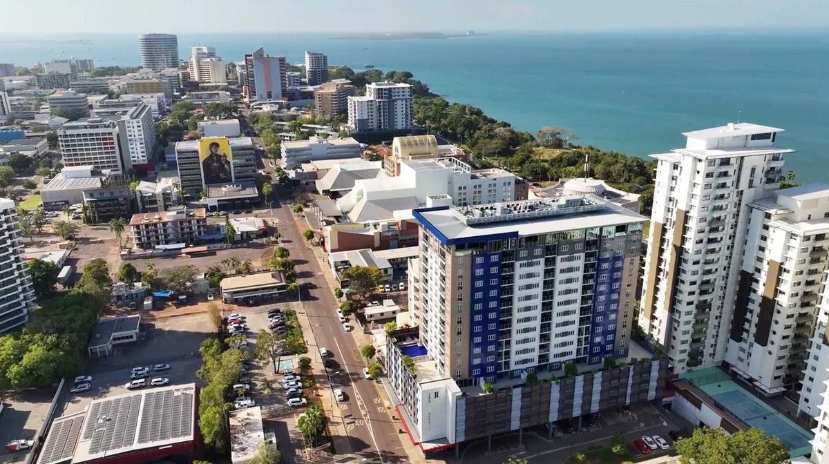 Central Darwin Self-Contained Apartment Escape with Daily Breakfast & A$50 Dining Credit 