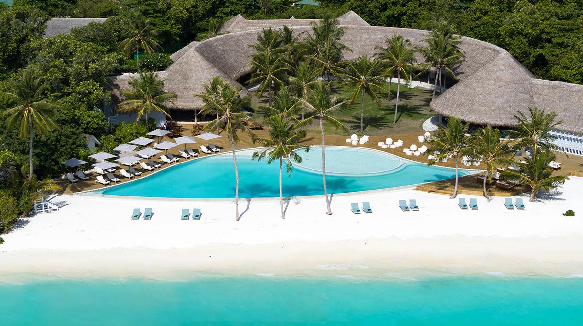 Maldives Tropical Oasis with All-Inclusive Dining, Free-Flow Drinks & Roundtrip Mal Transfers 