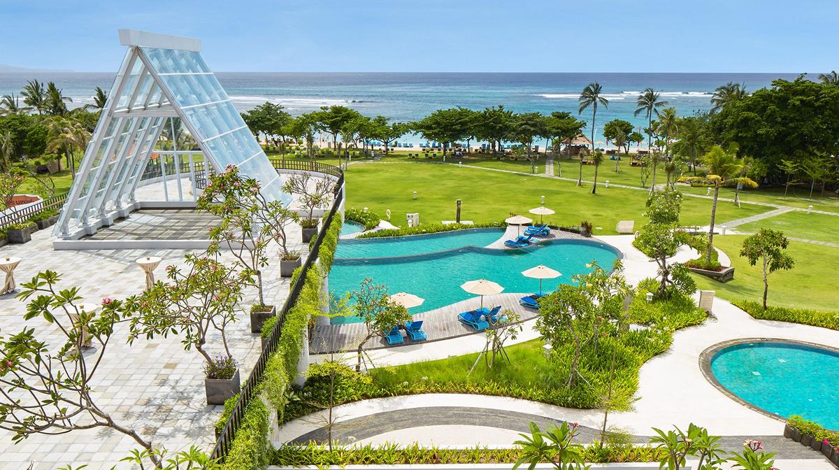 Bestselling Nusa Dua Beachfront Resort with All-Inclusive Dining & Unlimited Free-Flow Drinks 