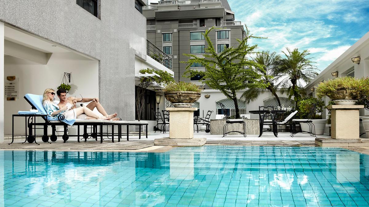 Ultra-Luxe Spacious Suites in the Heart of Bangkok with Daily Breakfast & Lounge Access