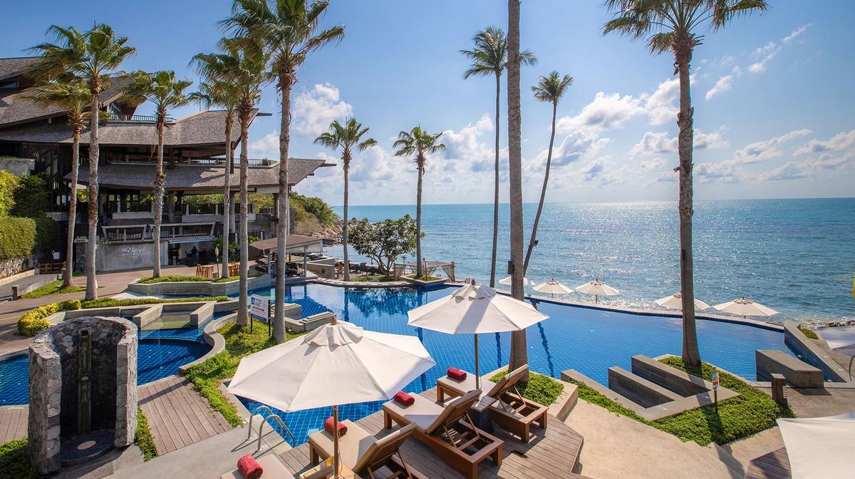 Koh Samui Beachfront Indulgence with Daily Breakfast, Nightly Dinner & Free-Flow Cocktail Hour