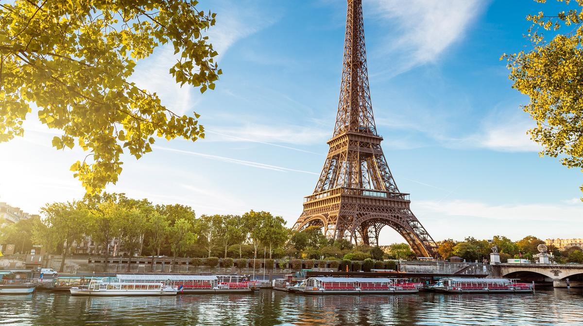 Paris & Loire Valley 2024 Summer Tour with Guided City Walks, French Wine Tasting & Historic Chateaux Visits