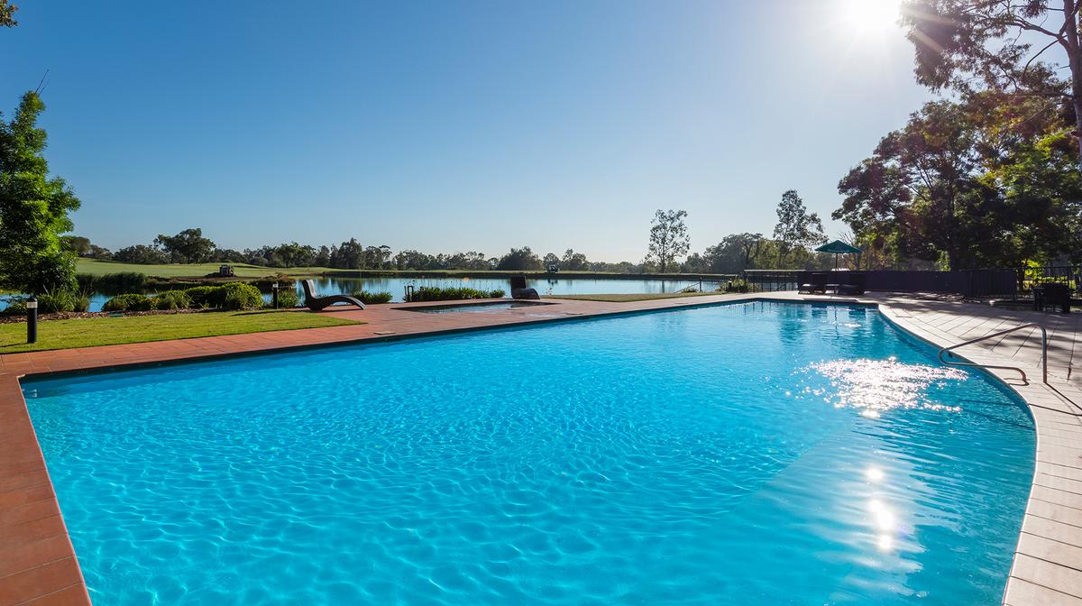 Elegant Hunter Valley Apartment-Style Retreat with Championship Golf Course
