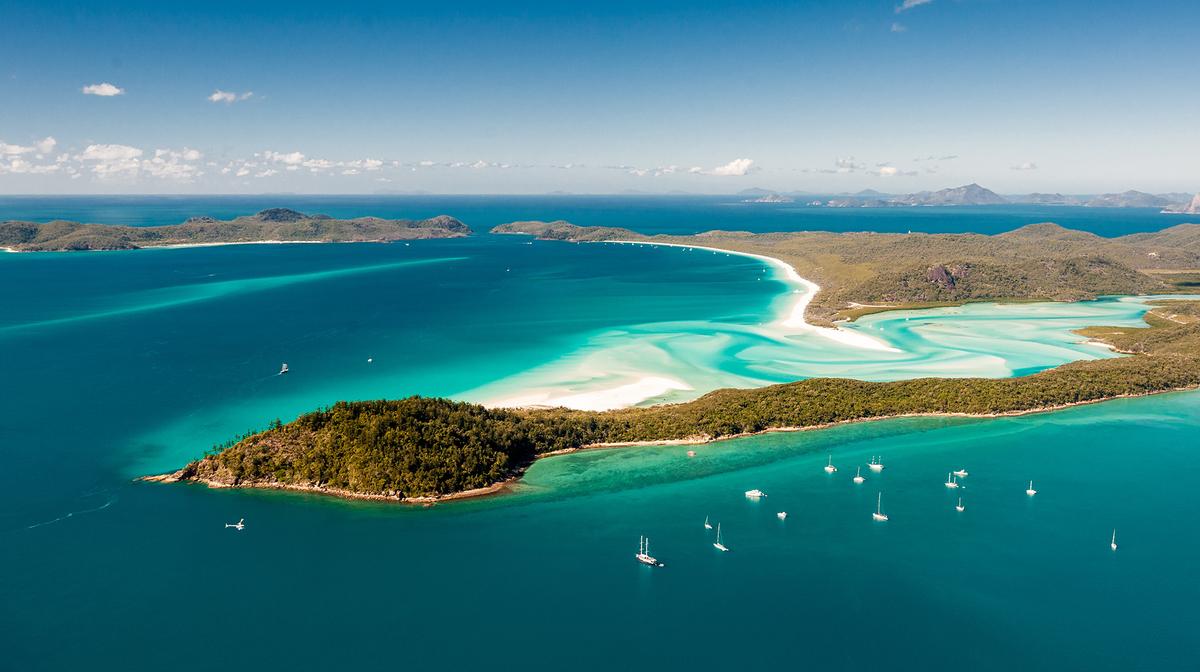 Bestselling Whitsundays Private Sailing Charter for 6 Guests with Early Boarding & Ocean Club Access Plus Upgrades for 8 Guests 