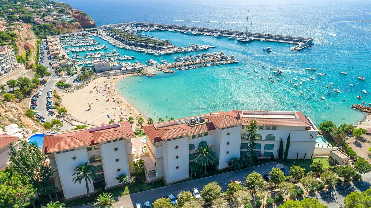 Five-Star Adults Only Hideaway in Exclusive Mediterranean Marina 