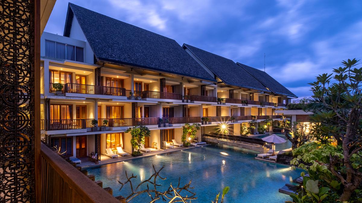 Five-Star Bali All-Suite Retreat Seconds from Berawa Beach