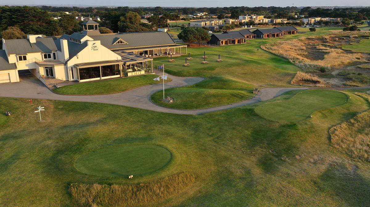 Bellarine Peninsula 13th Beach Championship Golf Retreat with Daily Breakfast & Nightly Drinks