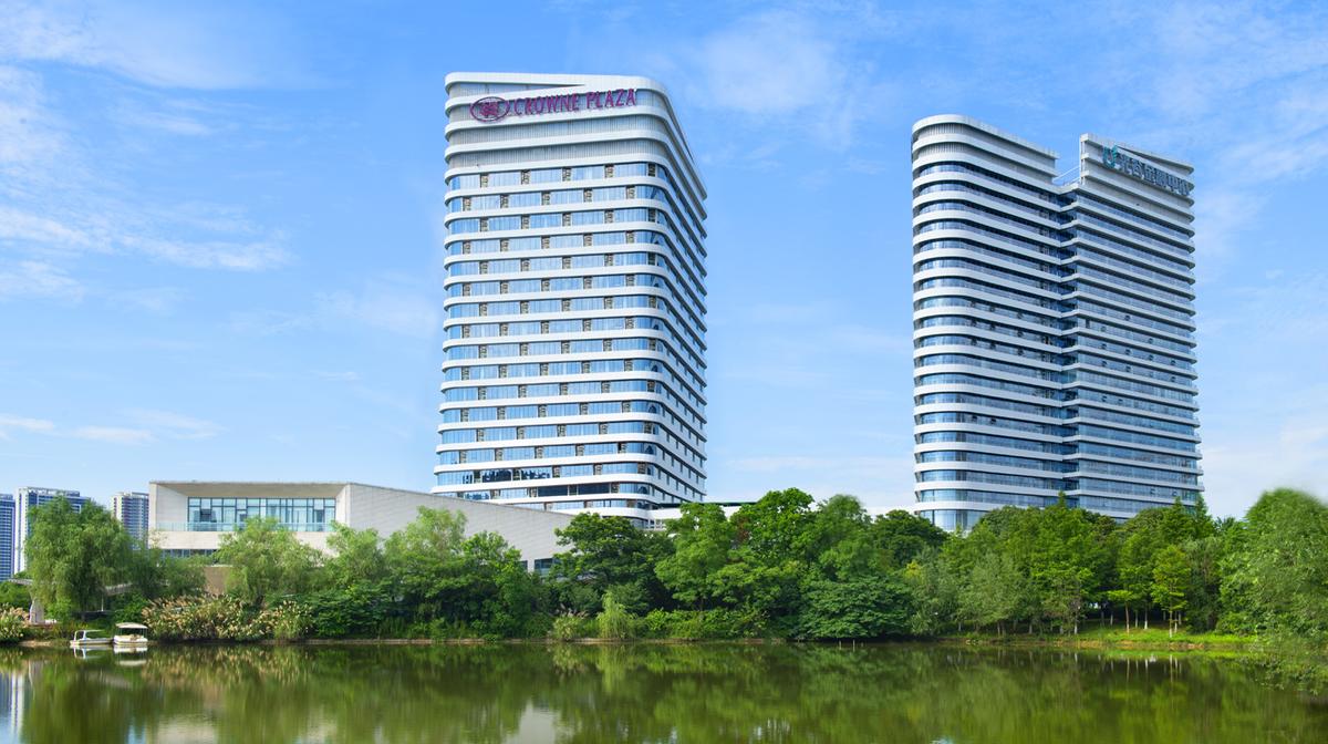 China: Futuristic-Style Wuhan City Break in Optic Valley