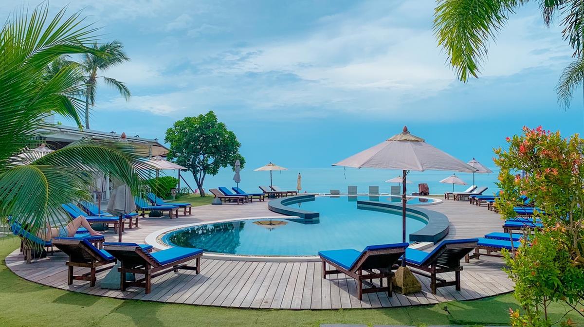 Koh Samui Beach Club Experience with All-Inclusive Dining & Daily Drinks