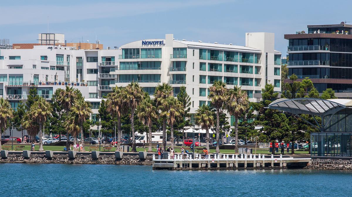 Waterfront Novotel Geelong Escape with Daily Breakfast, Nightly Drinks & Valet Parking