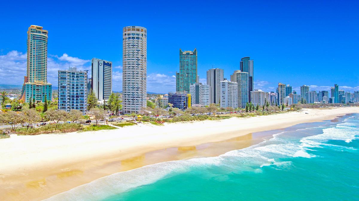 QT Gold Coast Glamour with Daily Breakfast, Nightly Drinks, A$100 Dining Credit & Guaranteed Ocean View Room Upgrade
