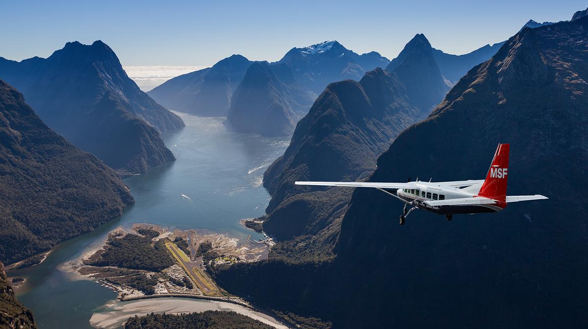 Private Qantas 737 Luxury Charter: 9-Day Sydney to Queenstown Tour with Norfolk Island, Milford Sound Flight & Whitsundays Yacht