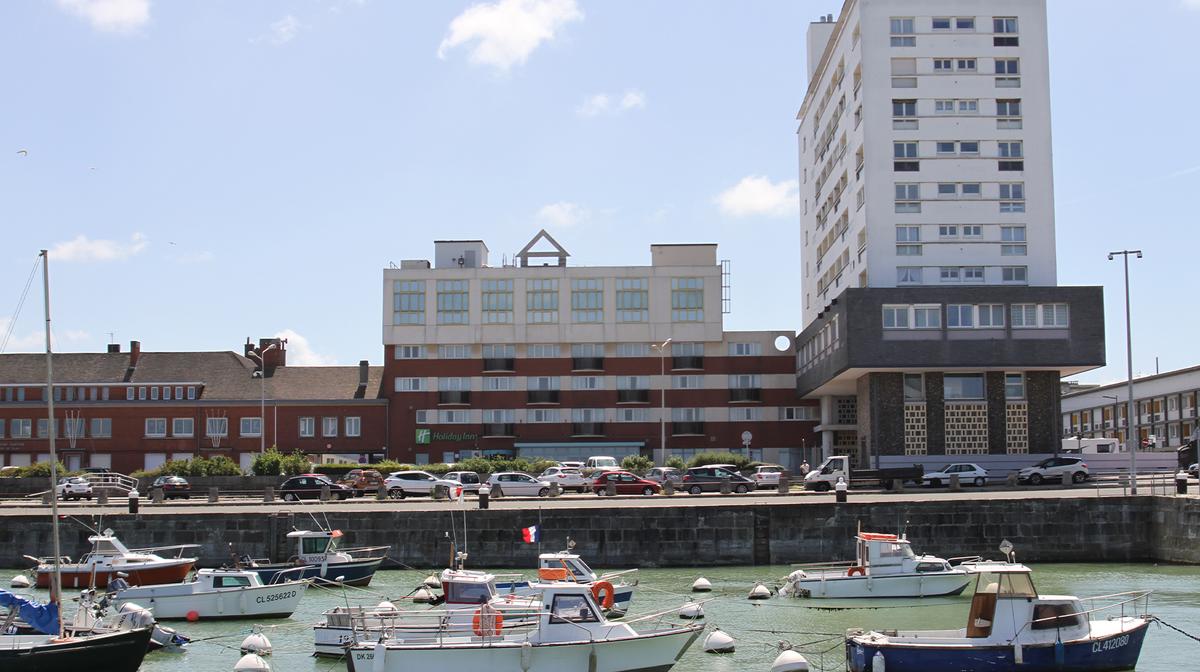 Refreshing Calais Harbour Stay near Beach & Ferry Port