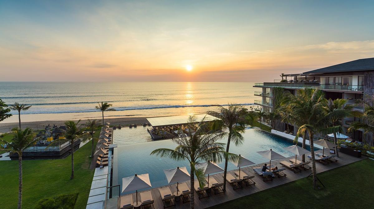 Iconic Alila Seminyak Glamour with Guaranteed Suite Upgrade, 60-Minute Massages & Gourmet Seaside Dining