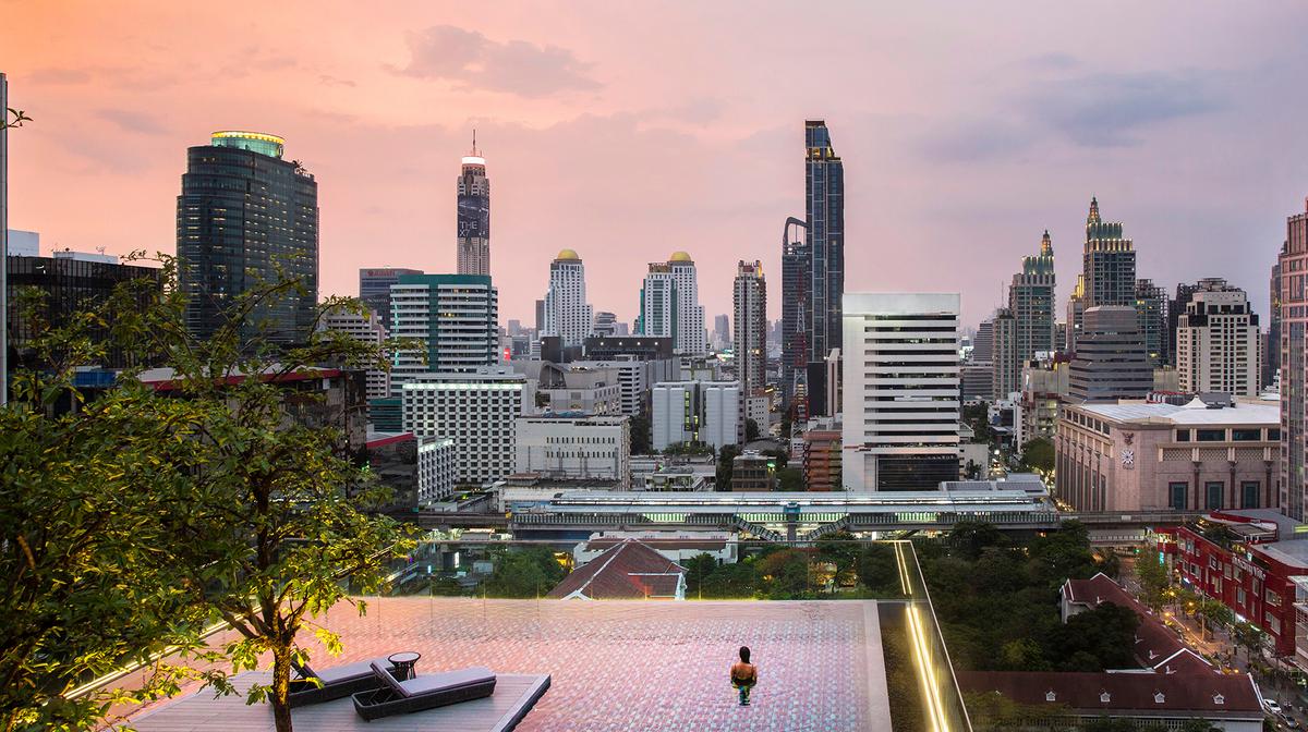 Central Bangkok Urban Retreat with Rooftop Infinity Pool & Bar