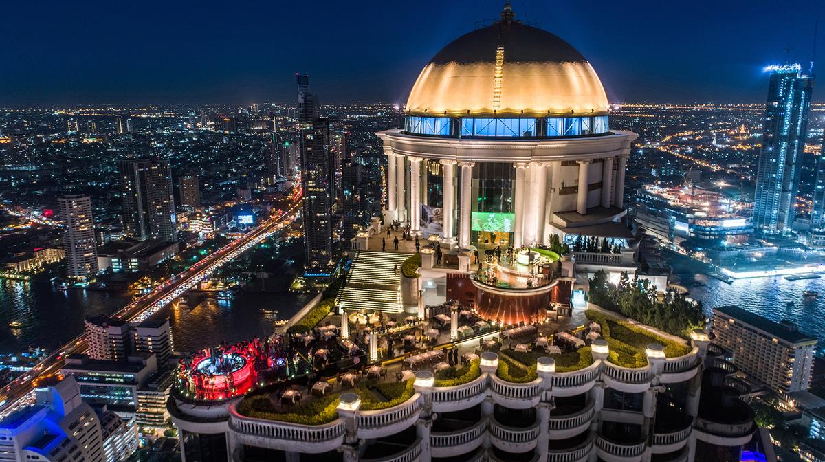 Five-Star Bangkok Luxury with Daily Dining & Tower Club Lounge Access with All-Day Free-Flow Drinks