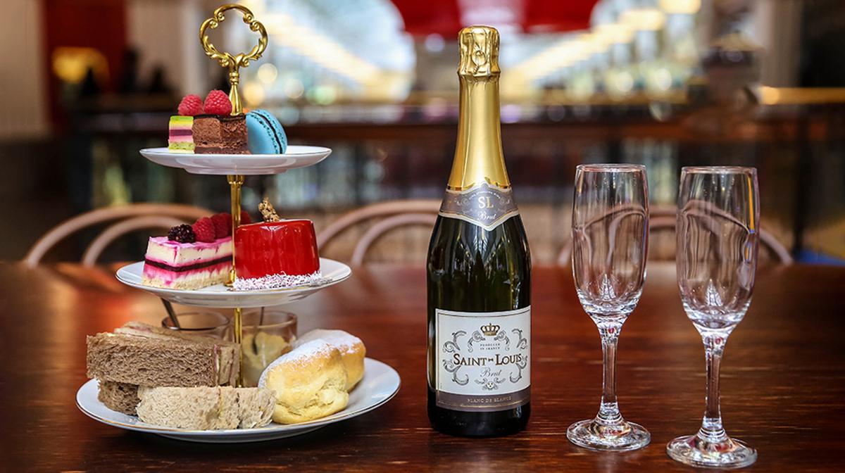 Sydney: Elegant High Tea Experience for Two or Four with Glass of French Sparkling at the Heritage Queen Victoria Building