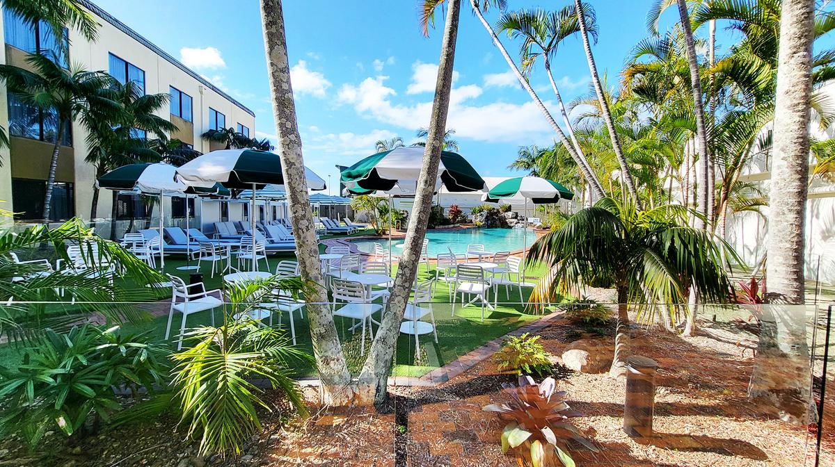 Gold Coast Retreat Moments from Mermaid Beach with Daily Breakfast & Outdoor Pool