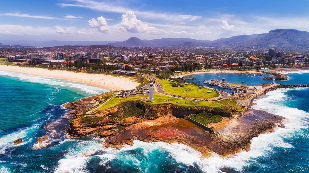 Sleek Coastal Escape in the Heart of Wollongong with Daily Breakfast & A$30 Resort Credit