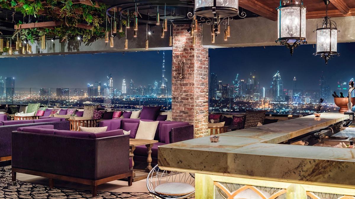 Stylish Dubai Five-Star Escape with Daily Breakfast & Club Lounge Access