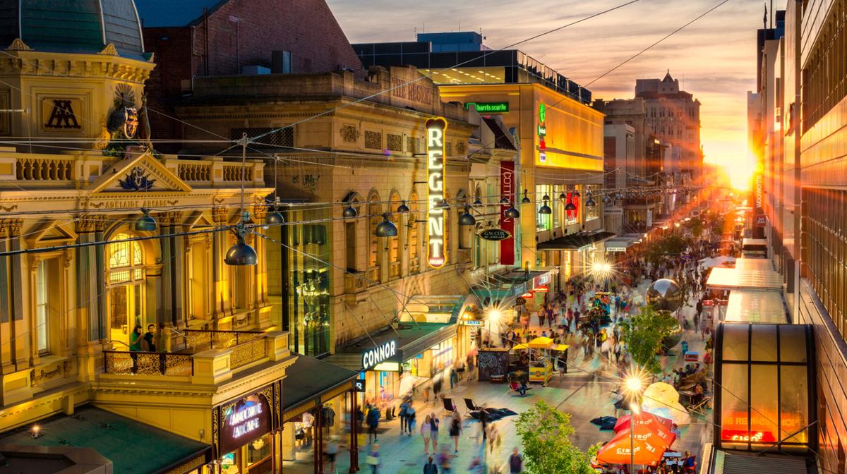 Central Adelaide Escape Overlooking Park Lands