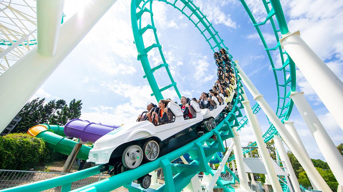 Gold Coast: Indulge in a Fun-Filled Day with Entry Tickets to Dreamworld or Multi-Attraction Pass to WhiteWater World, Dreamworld & SkyPoint