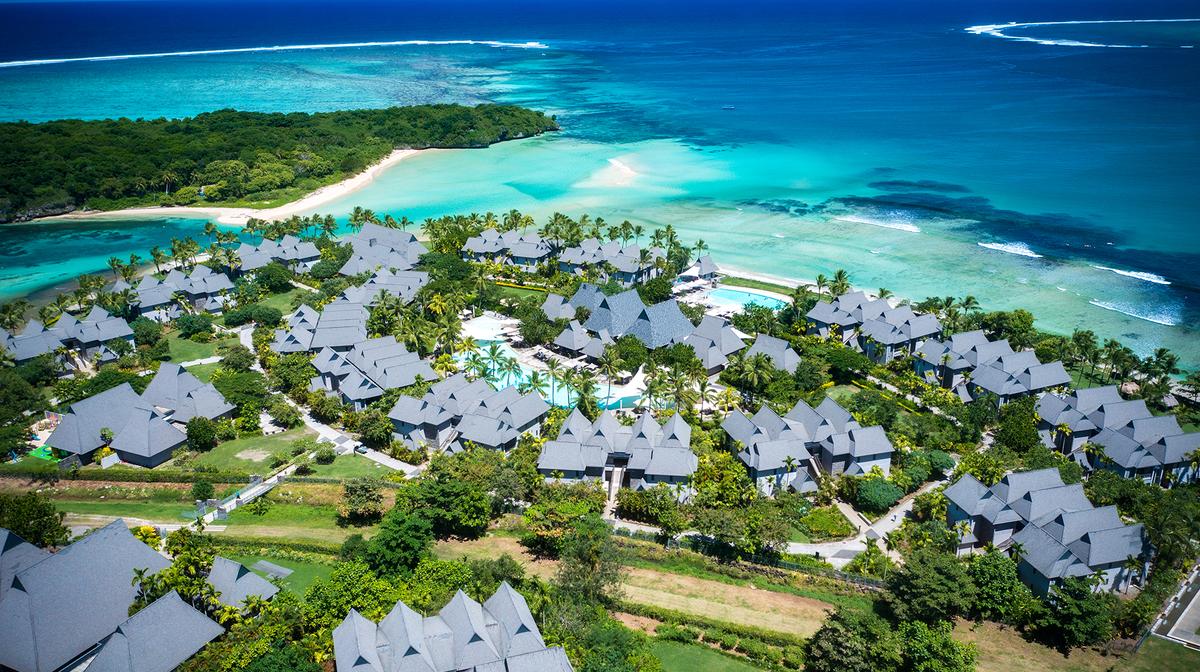 Five-Star Beachfront Fiji Resort with 18-Hole Championship Golf Course