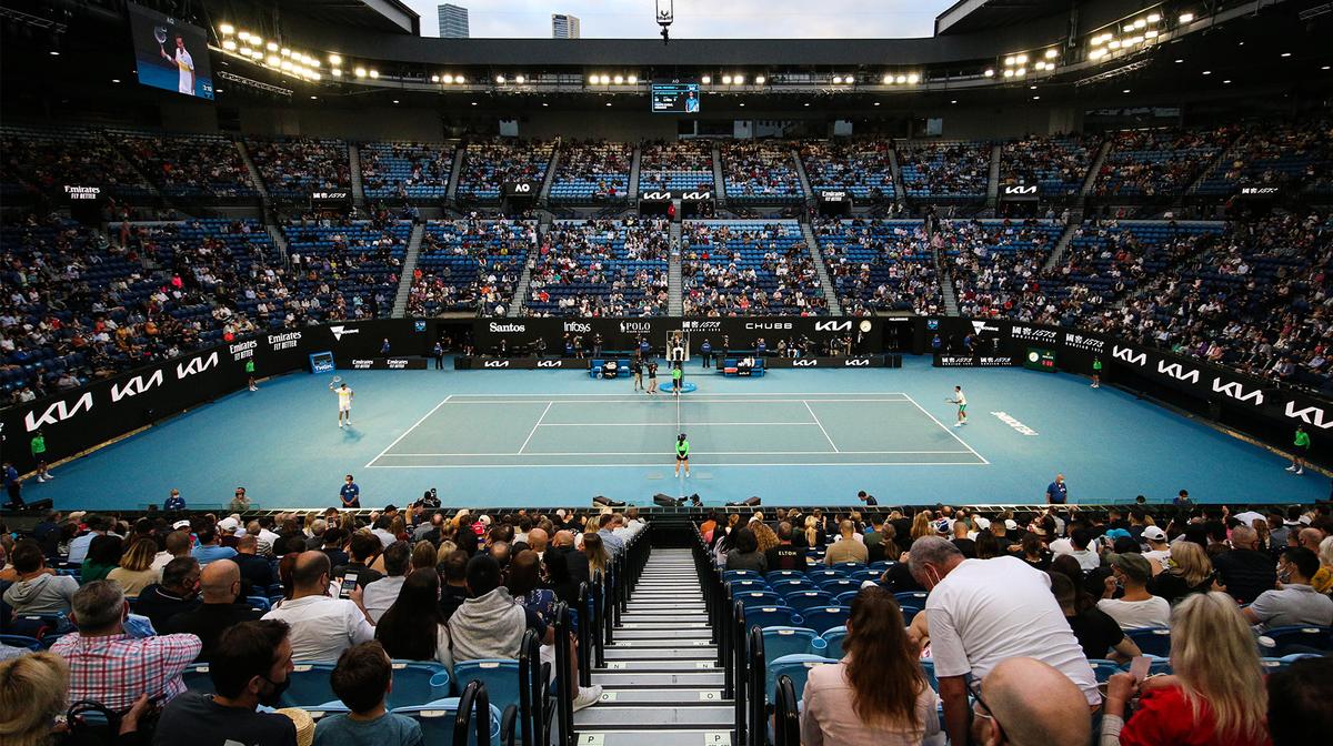 Australian Open 2024 Quarter Finals with Reserved Baseline Seating, Five-Star Southbank Stay & Melbourne Skydeck