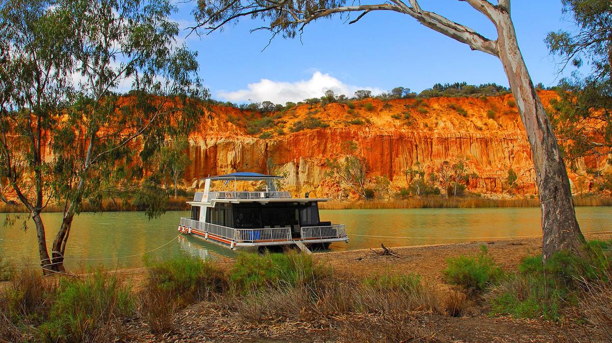 Unique South Australia Fully Equipped Houseboat on the Murray River for up to Eight Guests 