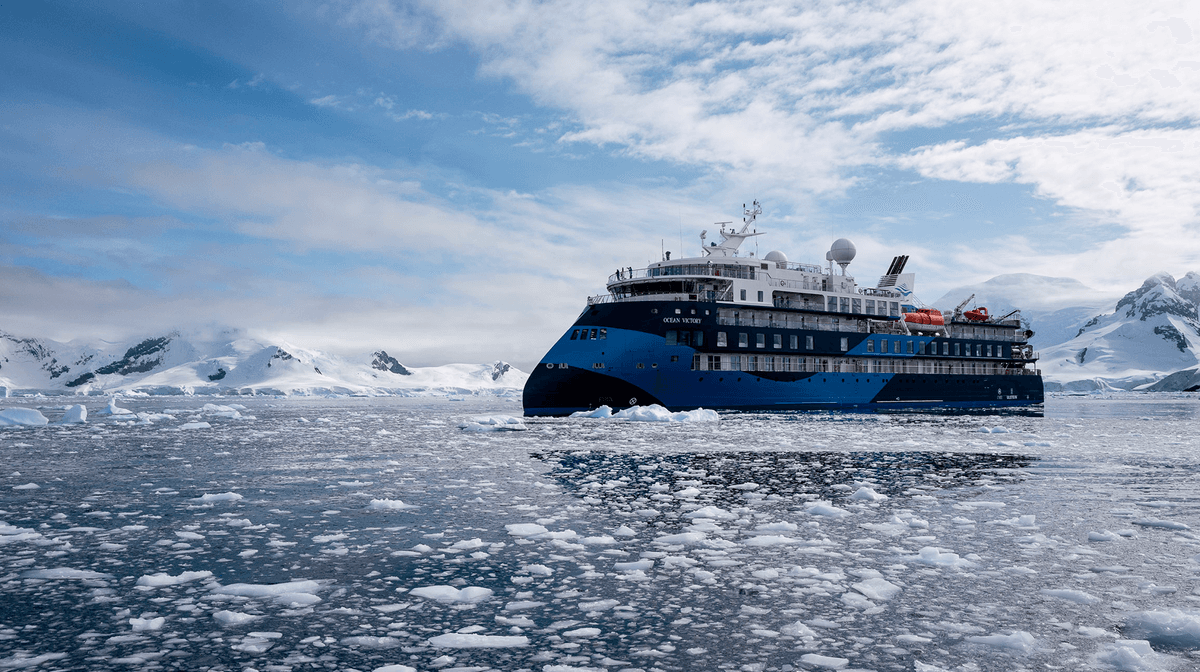 Antarctica 2024/25 Luxury Expedition Cruise with Ushuaia Pre-Cruise Stay & Tierra del Fuego Tour