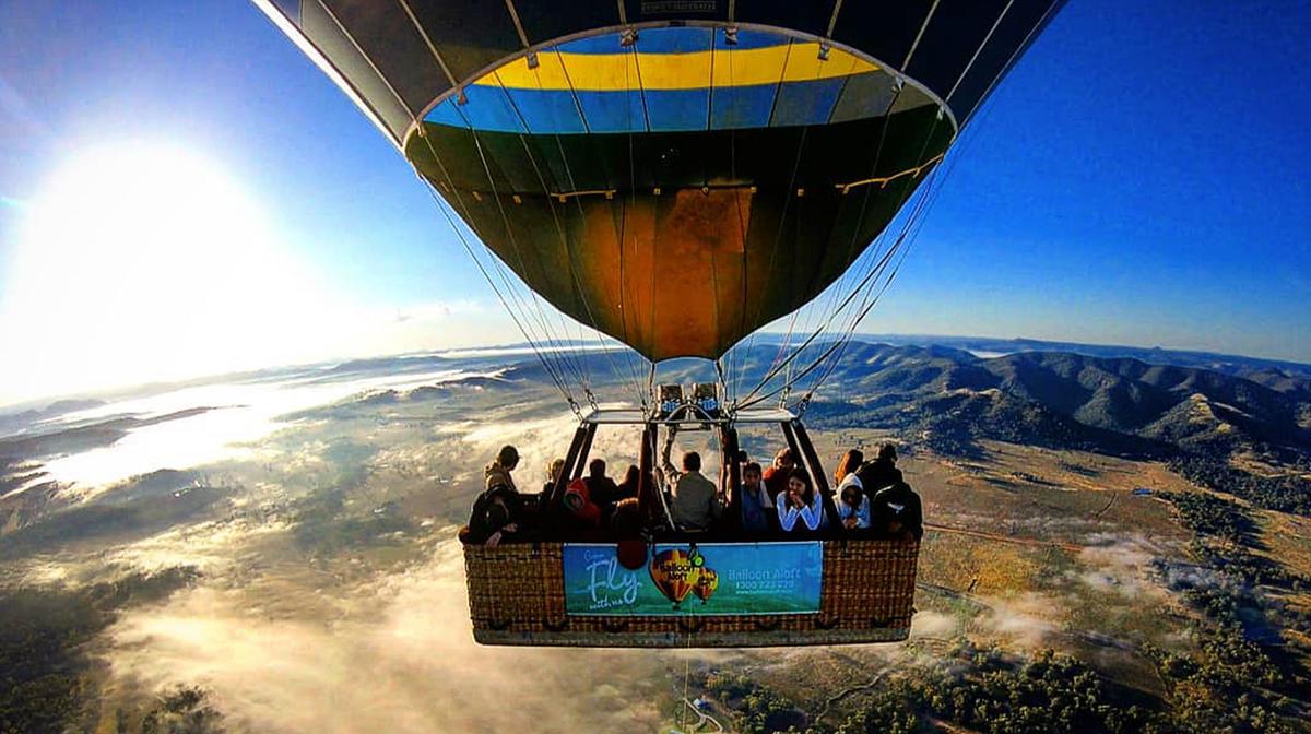 Mudgee: Take in Spectacular Views on a Sunrise Hot Air Balloon Flight with Gourmet Breakfast & Sparkling Wine