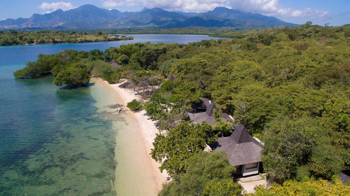 Peaceful Nature Retreat on Private Beach in West Bali 