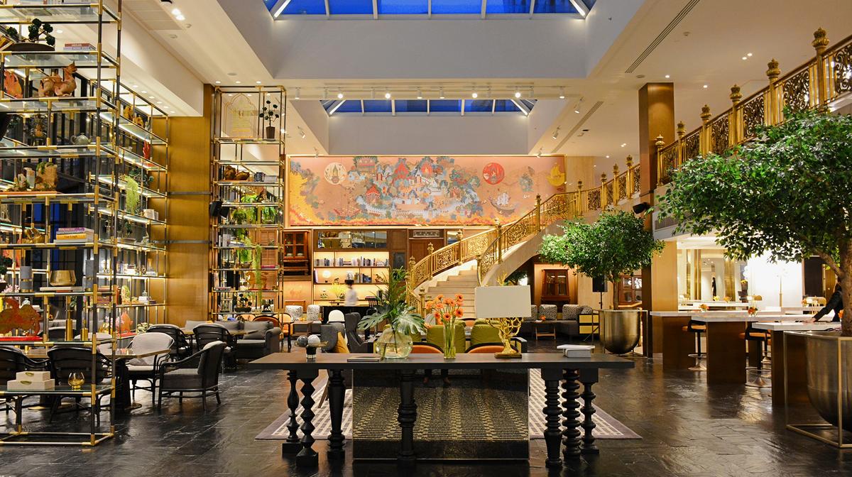 Contemporary Bangkok Urban Escape with Daily Breakfast & Nightly Free-Flow Cocktail Hour