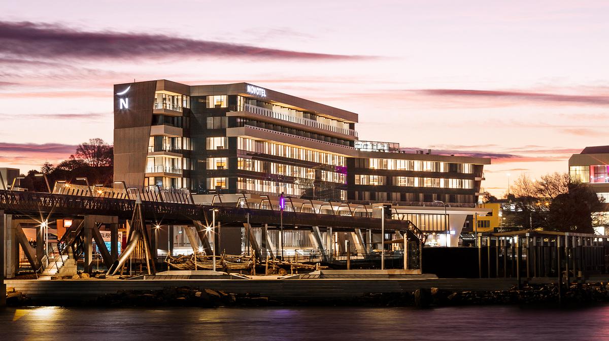 Grand Opening: Waterfront Retreat at Gateway to Spirit of Tasmania with Ocean-View Upgrade, Daily Breakfast & Nightly Drinks