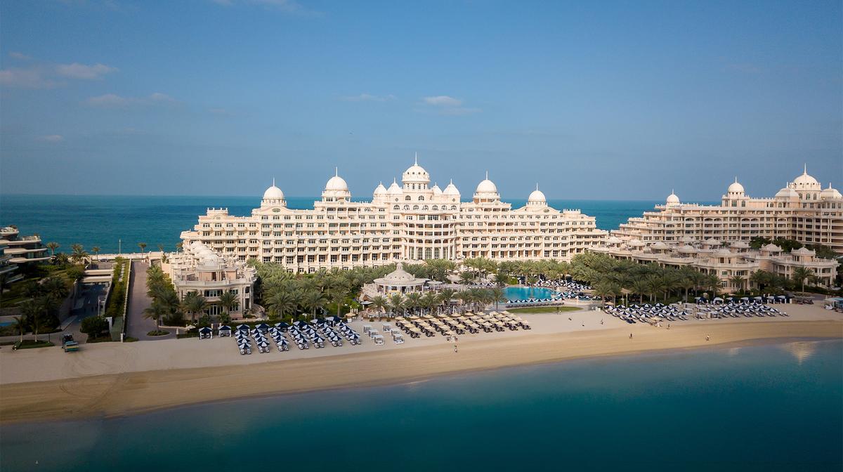 Raffles Dubai Palm Jumeirah Luxury with Daily Breakfast, Daily Lunch or Dinner & Premier Palm Room Upgrade