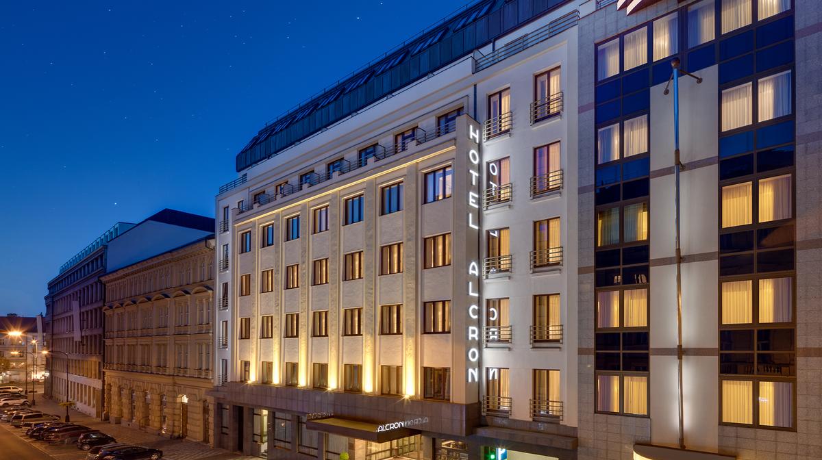 Five-Star Art Deco Heritage Hotel in Prague City Centre with Restaurant, Bar & Spa 